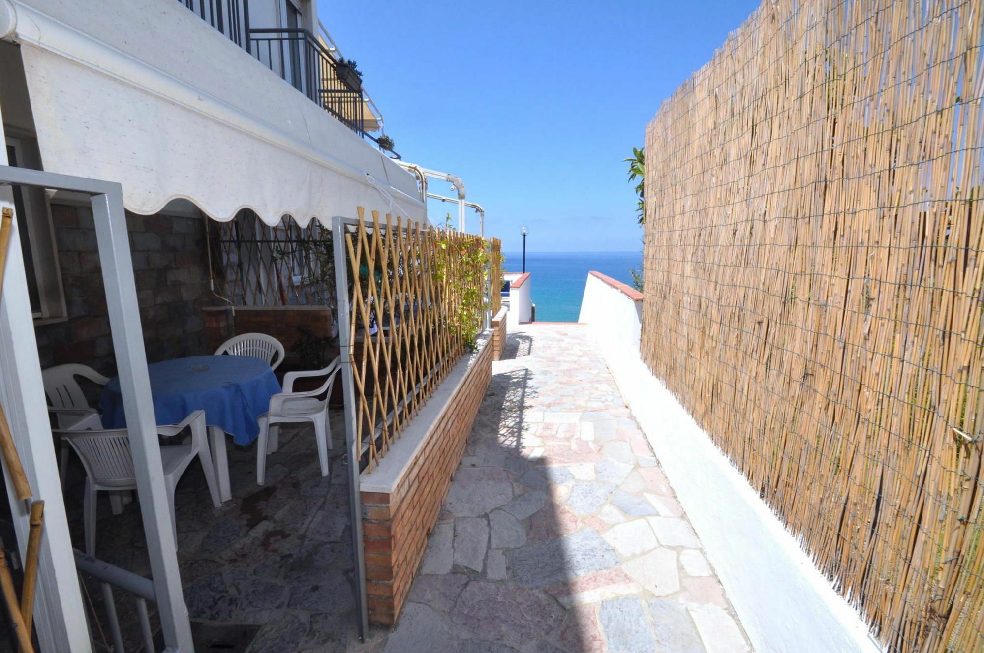 B&B Residence Eco Del Mare Палінуро Екстер'єр фото